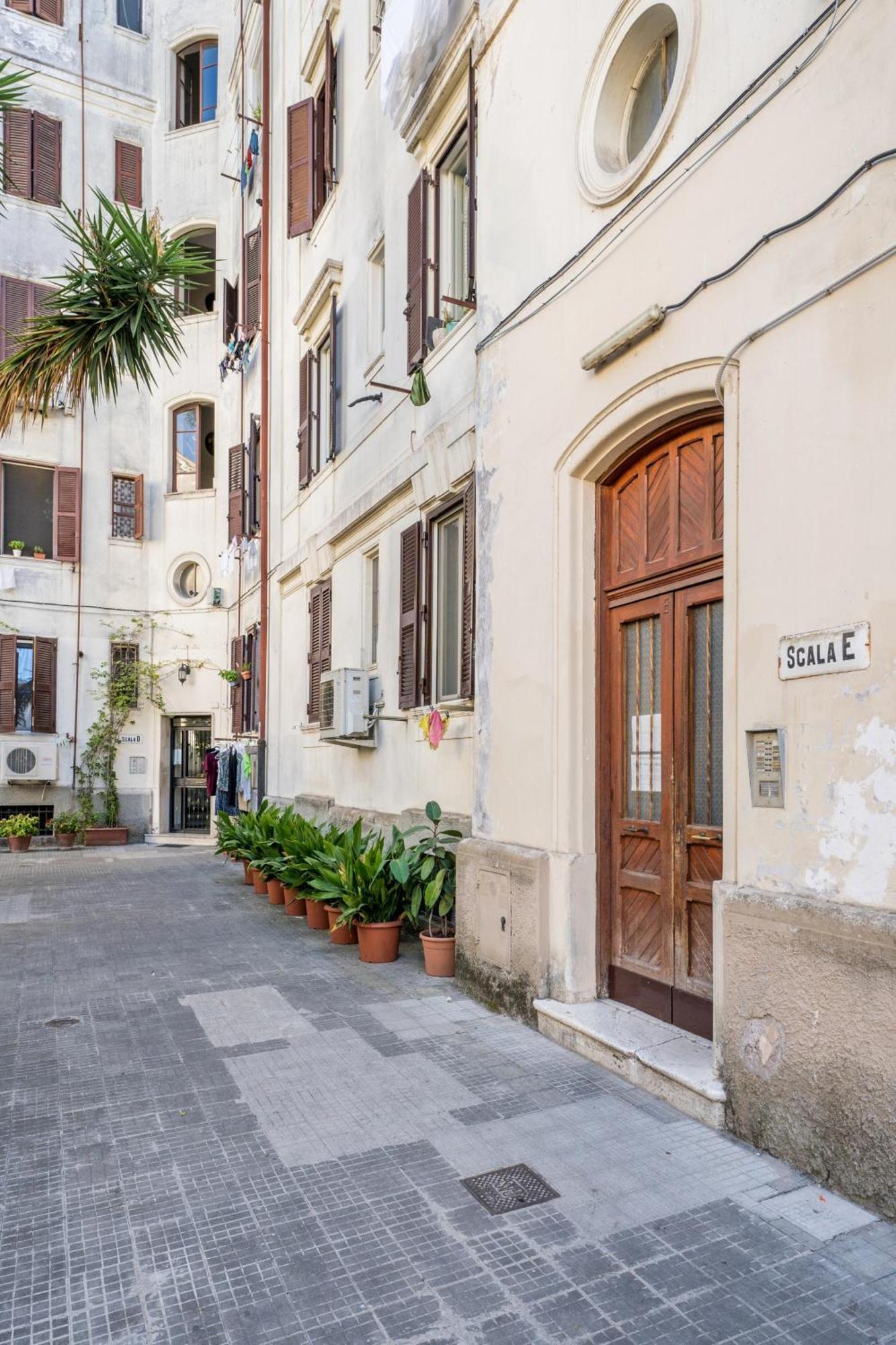 Fisher'S Apartment In Testaccio Rom Exterior foto